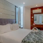 Monicca Collection And Residences אלבופיירה