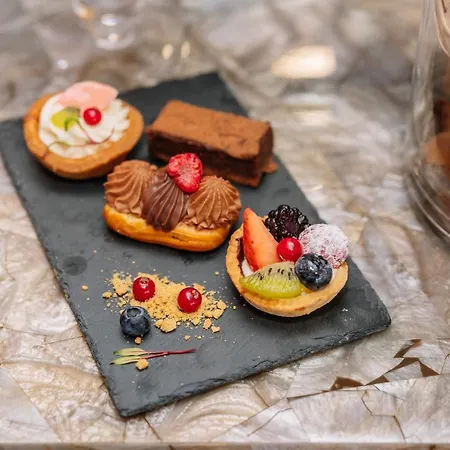 Aparthotel Monicca Collection And Residences 4*