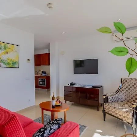 Апарт-отель Monicca Collection And Residences 4*