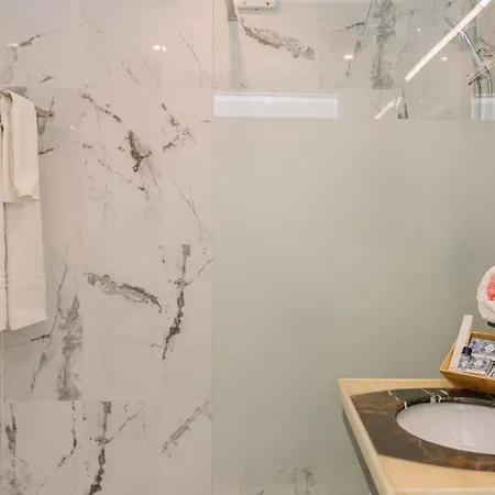 Aparthotel Monicca Collection And Residences 4*