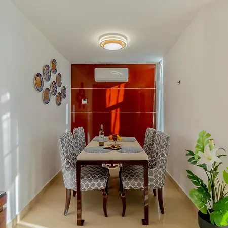 Monicca Collection And Residences Апарт-отель 4*