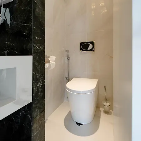 شقة فندقية Monicca Collection And Residences 4*