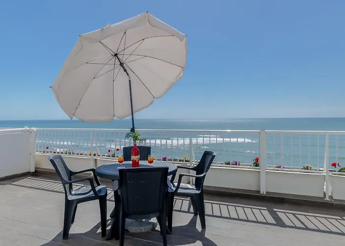 Monicca Collection And Residences Appart hôtel