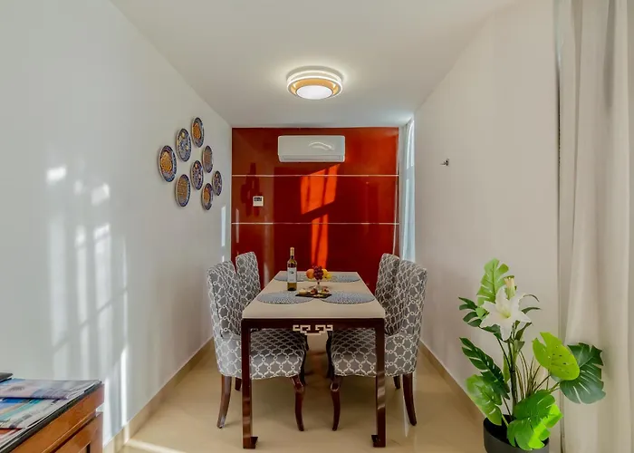 Monicca Collection And Residences Appart hôtel 4*