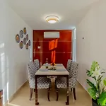 Monicca Collection And Residences Apart Otel 4*