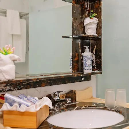 Monicca Collection And Residences 4* 알부페이라