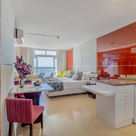 Monicca Collection And Residences 4* 알부페이라