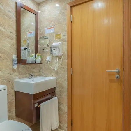 Monicca Collection And Residences 4* 알부페이라