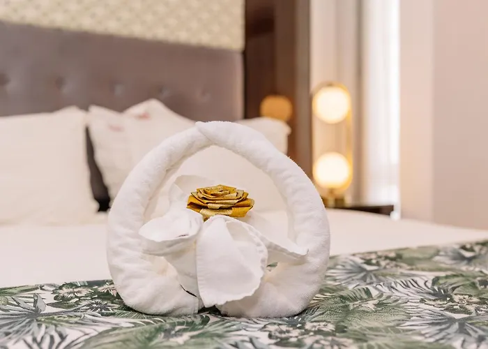 Monicca Collection And Residences Appart hôtel 4*